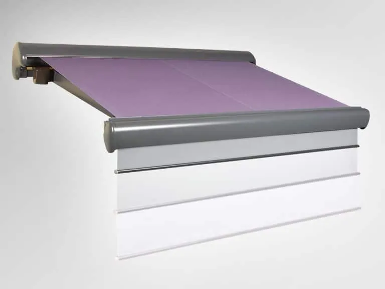 Ein Laufband Markise mit violetter Lauffläche und Metallrahmen.